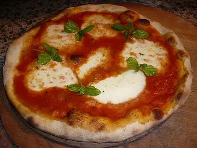 Familienpizza Margherita