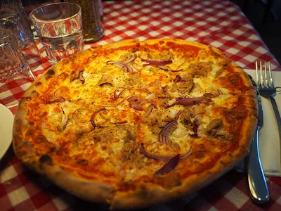 Pizza Tonno
